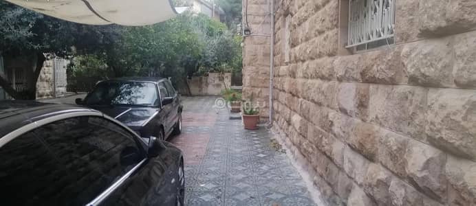 شقة 5 غرف نوم للبيع في جبل اللويبدة، عمان - 5 غرف نوم شقة للبيع جبل الحويبذ, عمّان