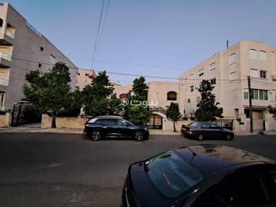 فیلا 5 غرف نوم للبيع في الجبيهة، عمان - فلا مكونة من 5 غرف نوم للبيع في الجبيهة، عمان