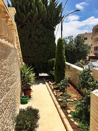 8 Bedroom Villa for Sale in Dahyet Al Rasheed, Amman - Photo
