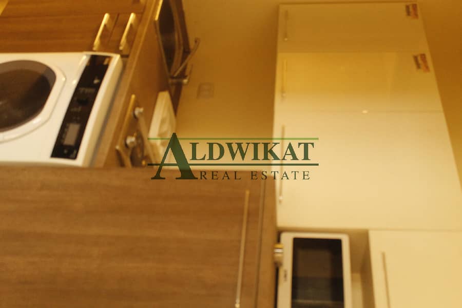 4 Photo