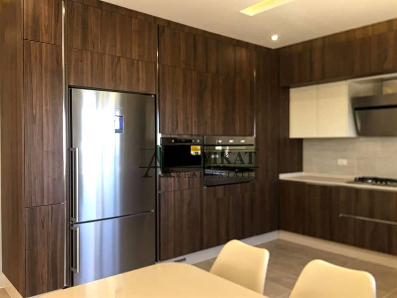 8 Photo