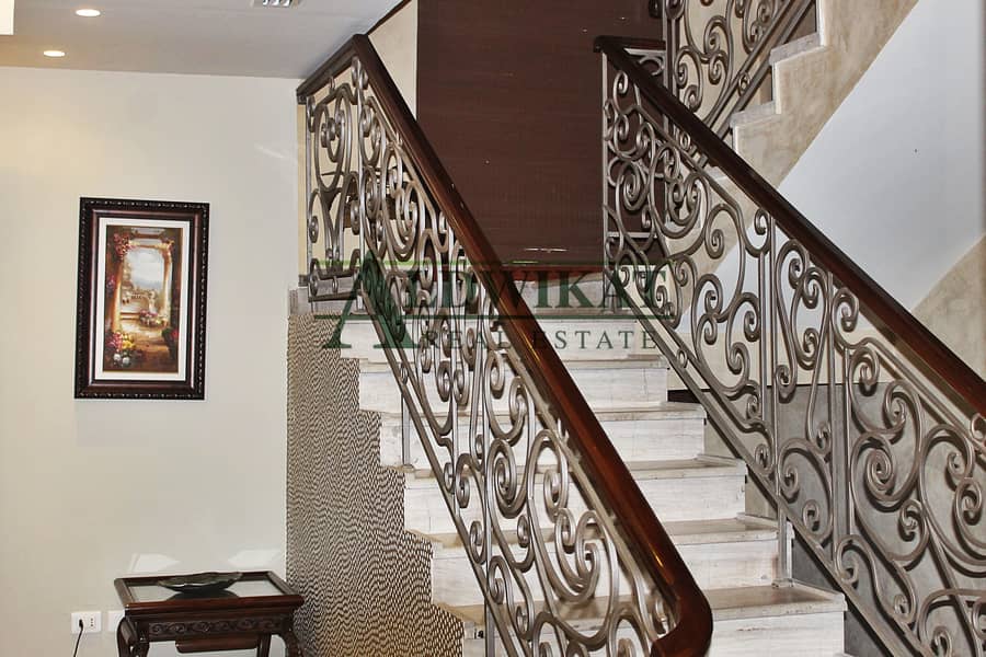 8 Photo