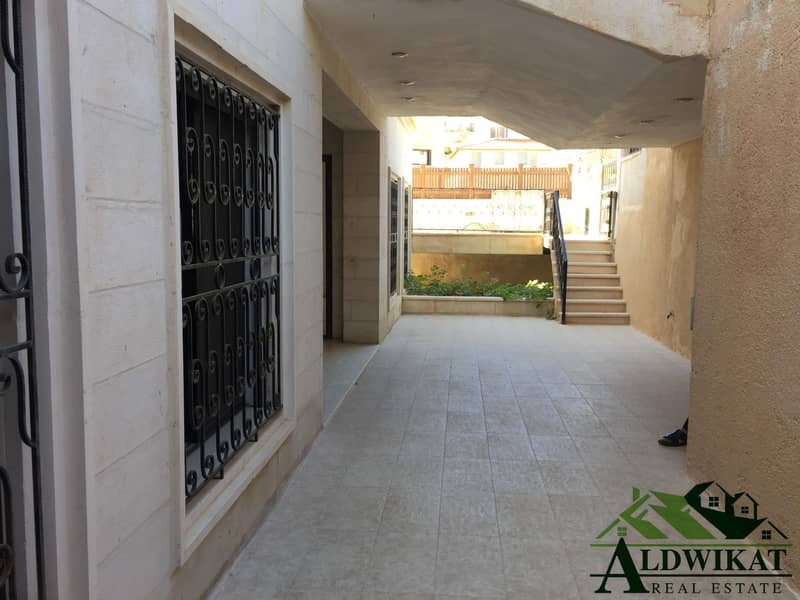4 Photo